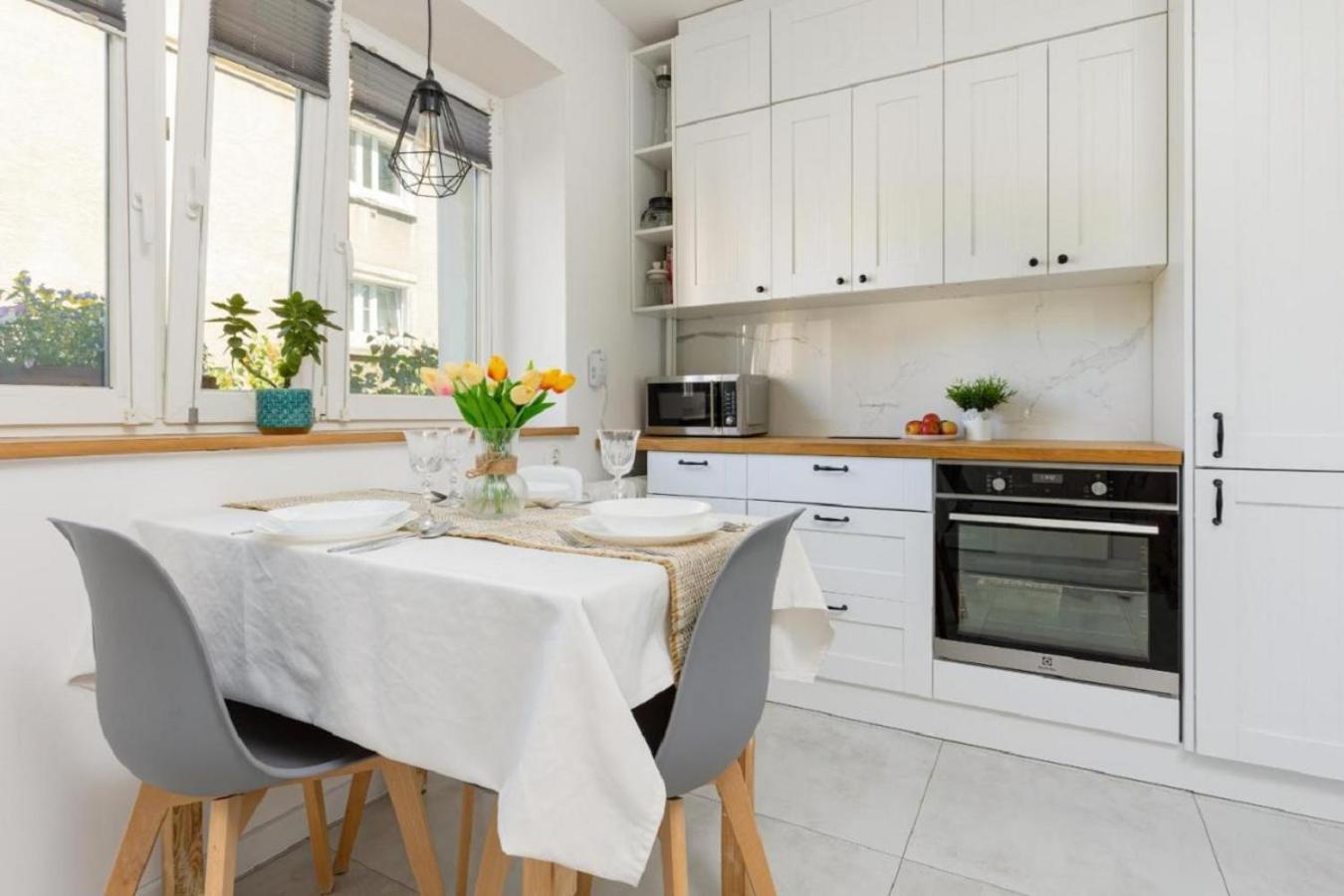 Mieszkanie Nowolipie Blisko Centrum Apartment Warschau